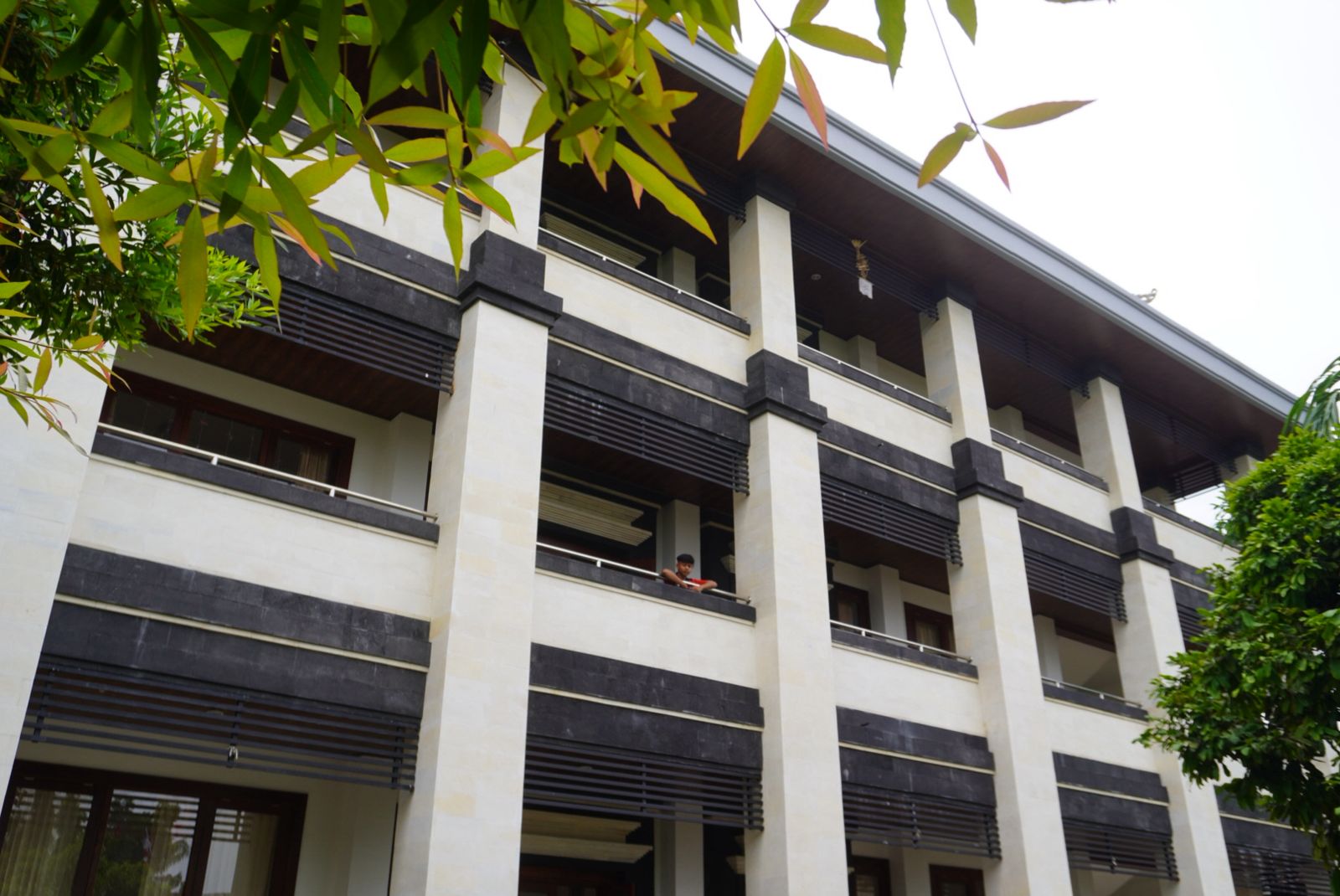Sekolah 4